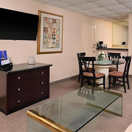 Americas Best Value Inn & Suites Victoria Exterior foto